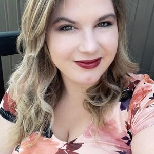 Meet your Posher, Kara